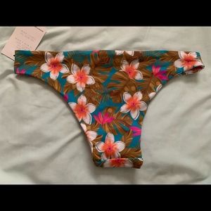 Fused Hawaii bottoms